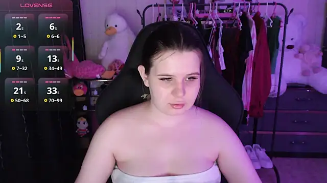 AmyVibess Adlı Modelin Canlı XXX Sohbeti