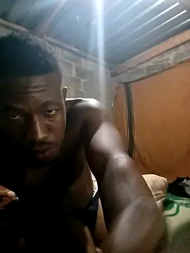 thickmeat47 在線直播表演