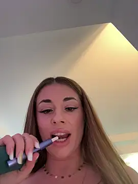 IsabellaEtthan Adlı Modelin Canlı XXX Sohbeti