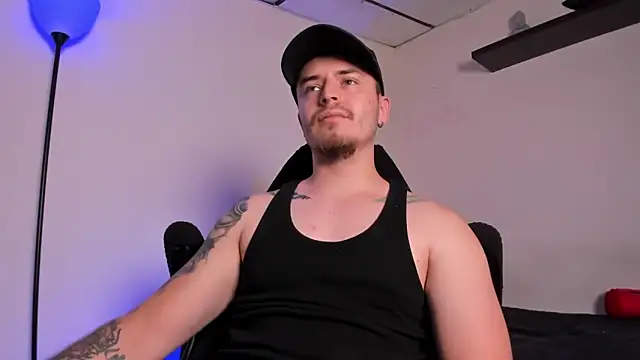 Czat XXX na żywo – james_connor2