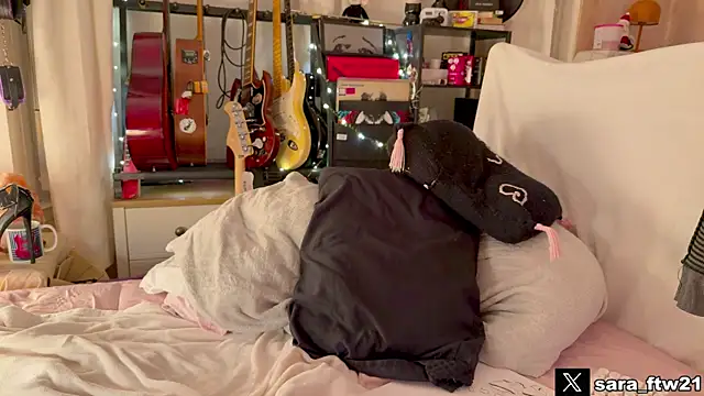 Sara_ftw21's Live XXX Chat