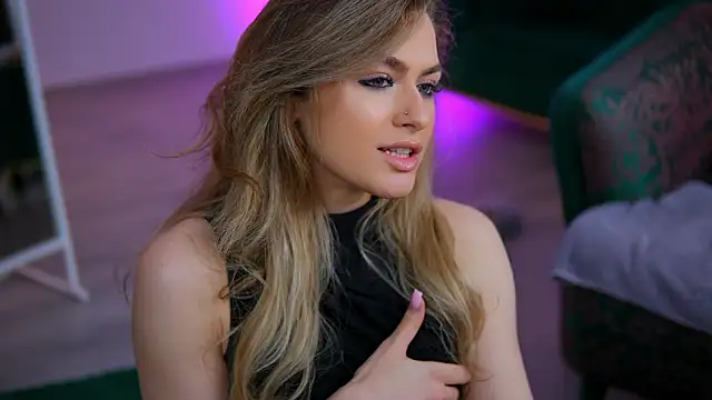 NayaQuinn's Live XXX Chat