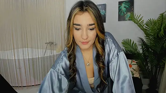 Chat XXX en directo de GoldenHeart_1