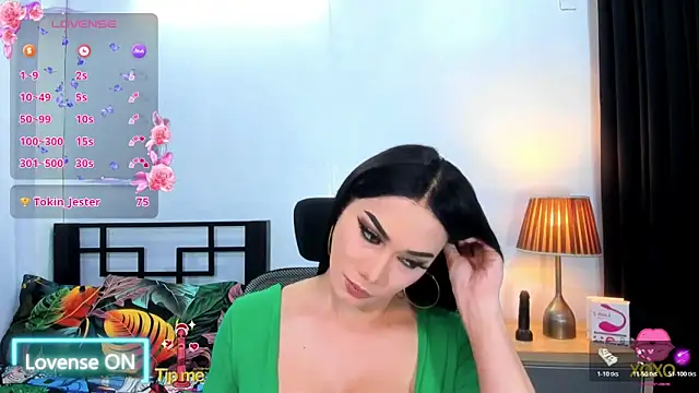 عرض كام DevineHugeSelfsuck