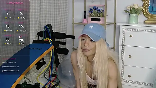 SarahRaynex's Live XXX Chat