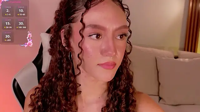 แชท XXX สดของ ChloeMoreti