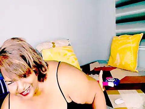 Sassy_Tassy's Live XXX Chat