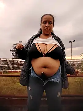 Chatroom XXX en direct de You-sexy-starr