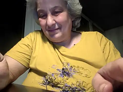 ExquisiteMature Adlı Modelin Canlı XXX Sohbeti