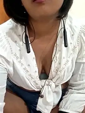 Queen_Kushi4n Live XXX chat