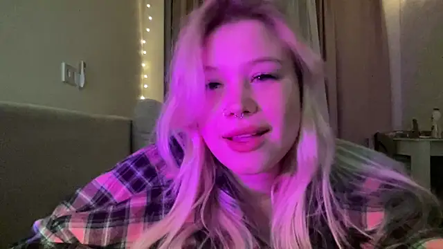 Lulu_Di: онлайн-секс-чат