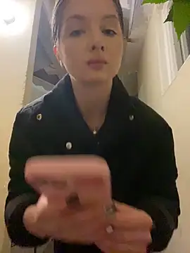 KrisMagnoly's Live XXX Chat