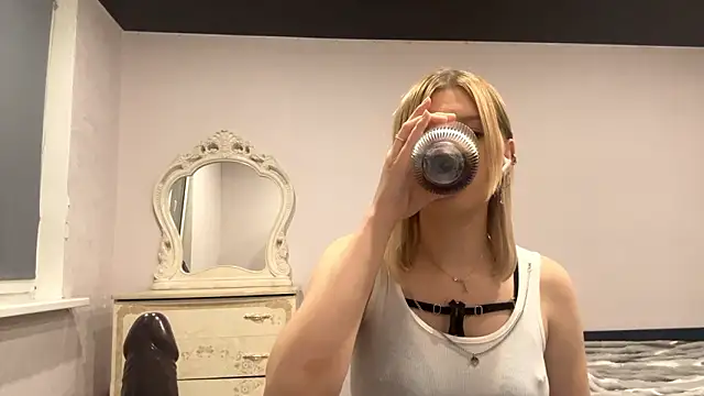 SweettAnny Pertunjukan Webcam