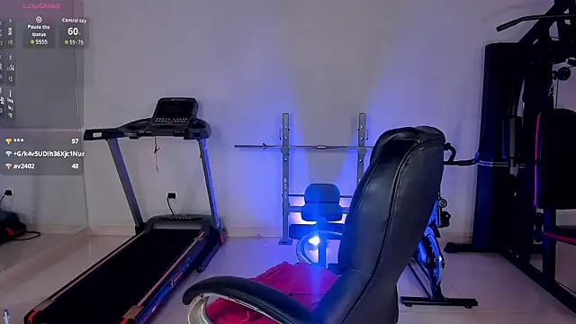 Živý XXX chat MorganHicks