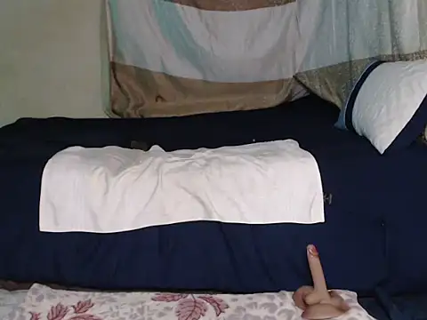 AdelaideT: απευθείας συνομιλία ΧΧΧ