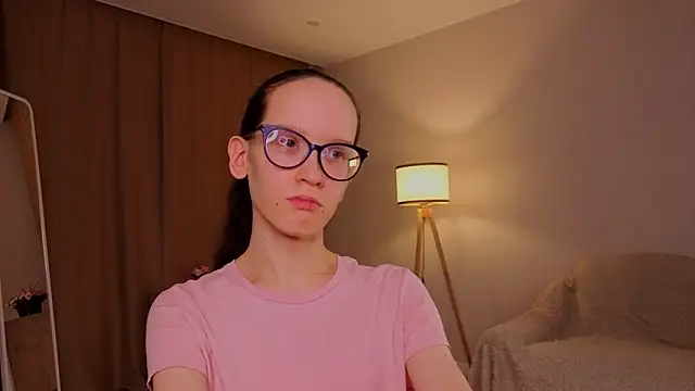 BettyBrowni Adlı Modelin Canlı XXX Sohbeti