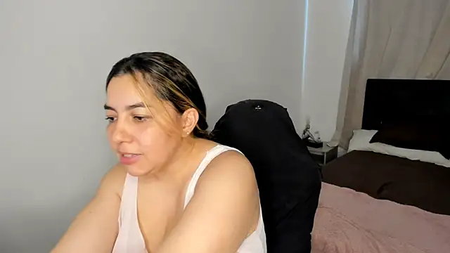 brithany_olson25 Adlı Modelin Canlı XXX Sohbeti