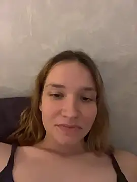 sensualloveme Adlı Modelin Canlı XXX Sohbeti