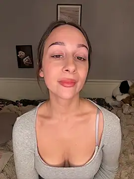 ChiaraSommer Pertunjukan Webcam