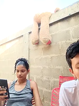 Mei_and_Gaby's Live XXX Chat