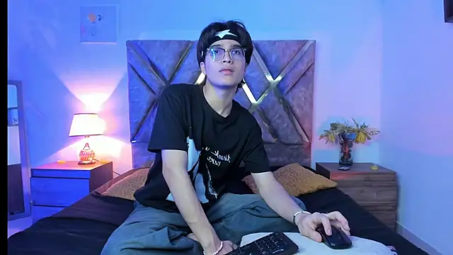 Show modela Kai_blaz na web-kameri