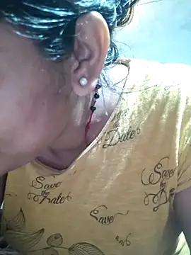 couple_71 webkamerás műsora