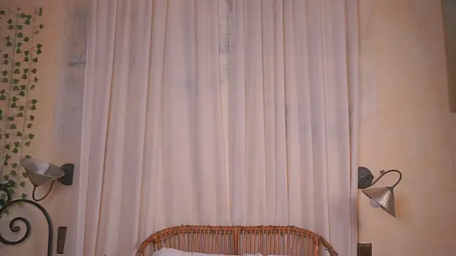 Chatroom XXX en direct de TifanyBerto