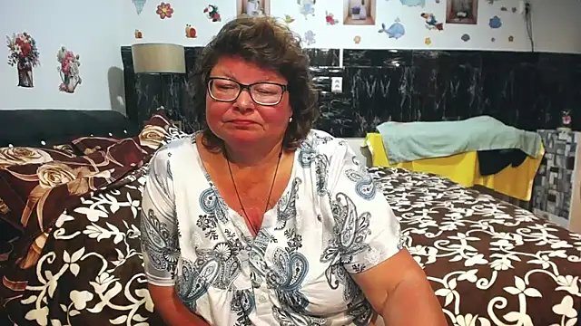 SweetMommaX's Webcam Show