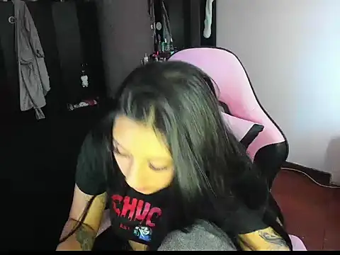 Chat +18 de sofii_1219 ao vivo