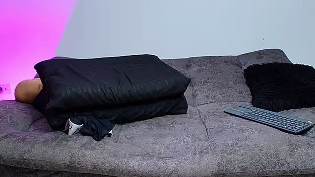 XXX chat uživo modela BrayaanFit