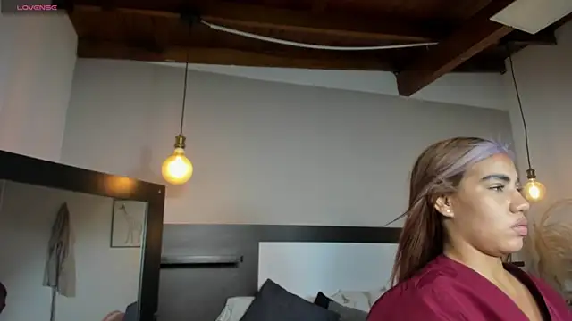 แชท XXX สดของ ZarahFoxx