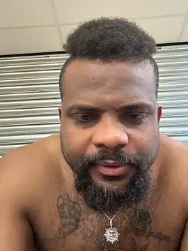 BigCatXLOfficial Adlı Modelin Canlı XXX Sohbeti