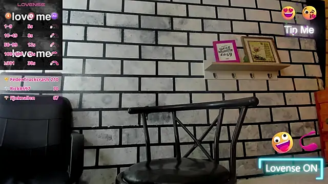 adrhiiana Adlı Modelin Canlı XXX Sohbeti