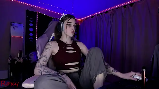 wet_dream_ Adlı Modelin Canlı XXX Sohbeti