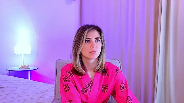 EmeraldGlow Chat XXX in diretta