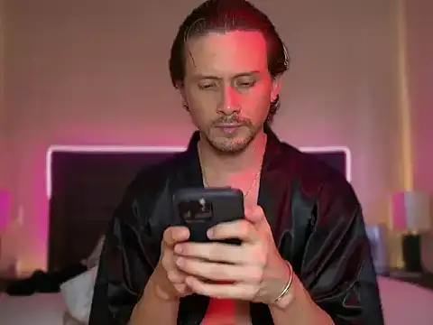 mcklister_kinky_feets Adlı Modelin Web Kamerası Şovu