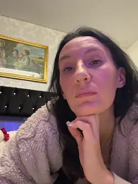 Emi_RoseMaus 现场XXX聊天