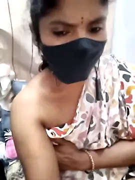 Chat XXX en directo de deepa-telugu143