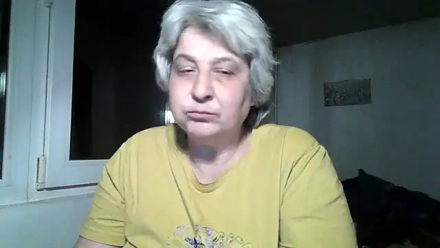 ExquisiteMature's Live XXX Chat