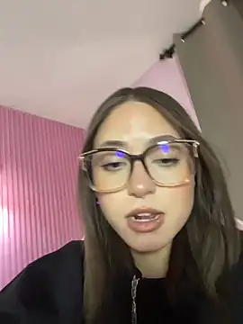 PrettyAmber 라이브 XXX 채팅