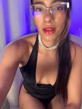 Chatroom XXX en direct de elegant__rouse
