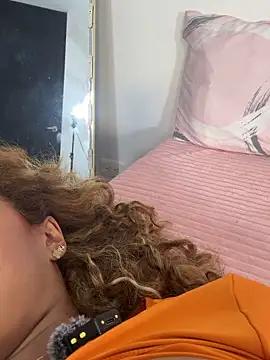 Chatroom XXX en direct de SarahCinnamon-