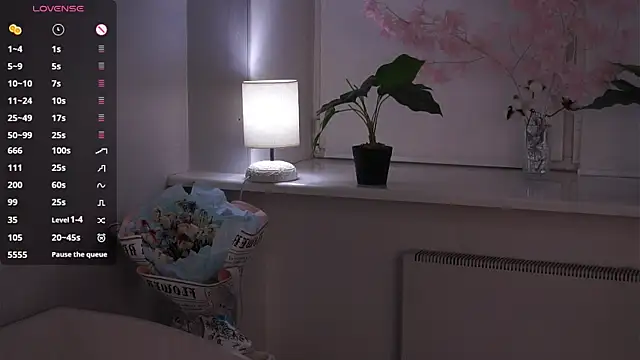 HannaHayles 现场XXX聊天