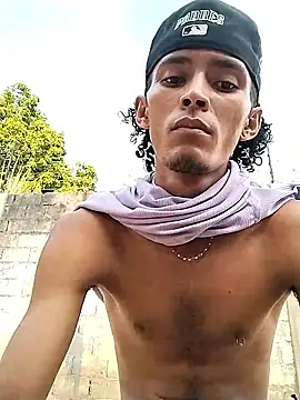 spittermasterpig1 Live XXX-Chat