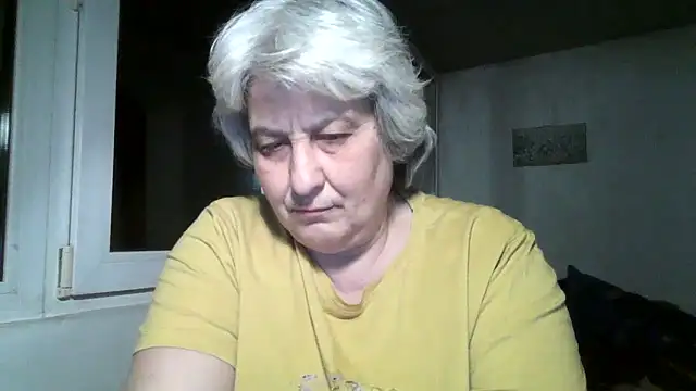 Chat XXX en directo de ExquisiteMature