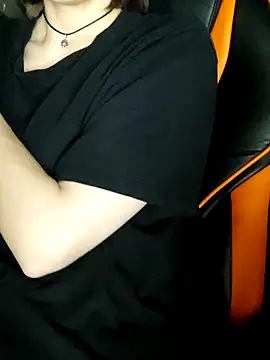 Aashikalaa's Live XXX Chat