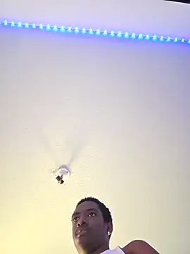 Вебкам-шоу hormoneactivated