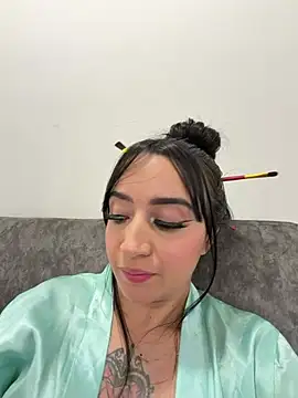 EmmyEvans1 라이브 XXX 채팅