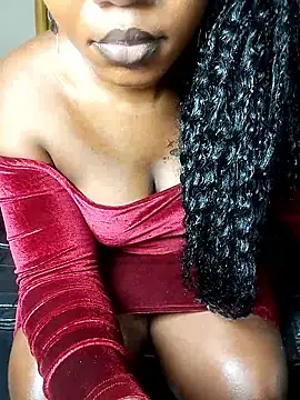 Czat XXX na żywo – Hugemassivebootie