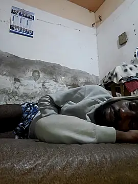 Pokazy przed kamerką – Bbklaq